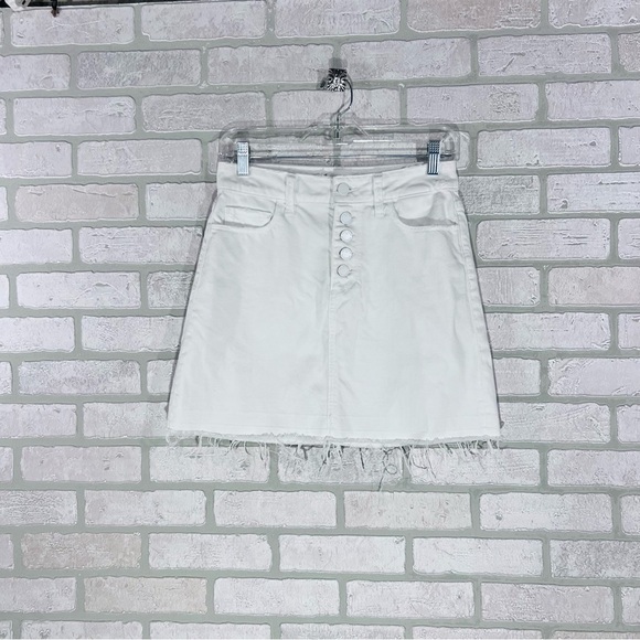 PAIGE Aideen Raw Hem Denim Skirt in Crisp White Size 26 - Picture 4 of 10
